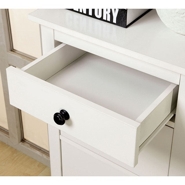 Launces Chest