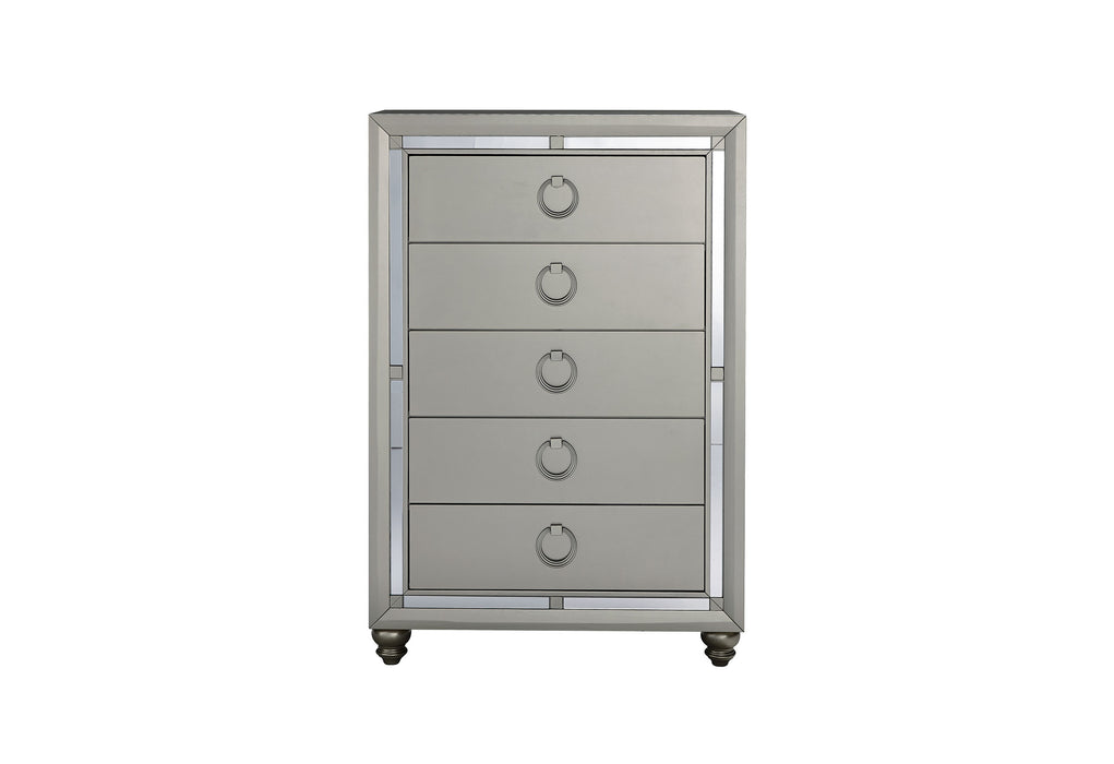 RILEY SILVER CHEST