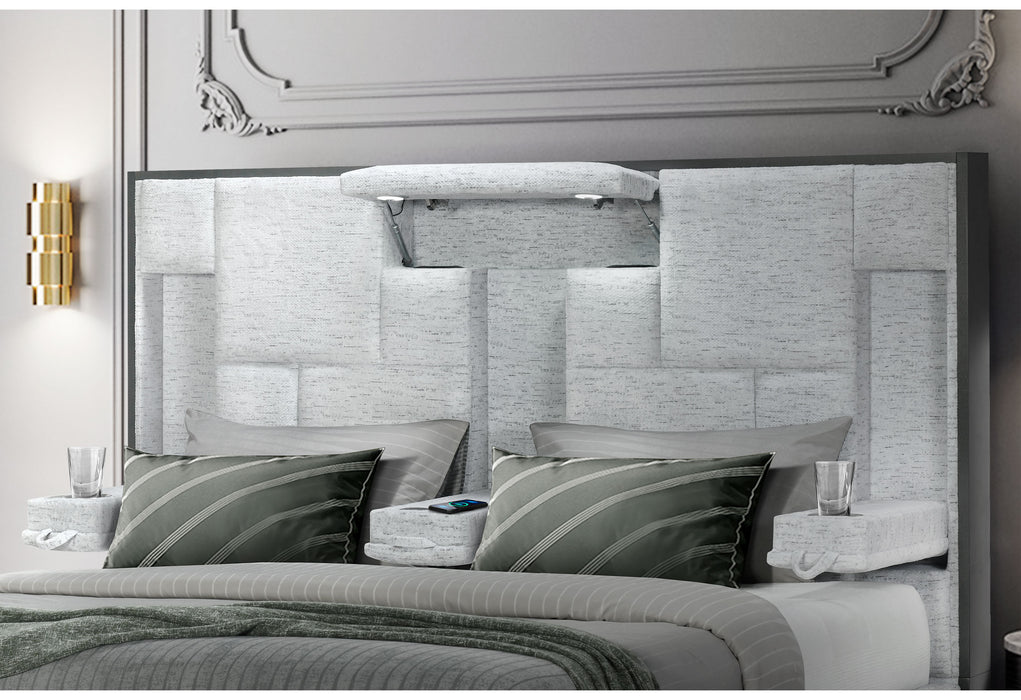 OSCAR GREY QUEEN BED NO WOOD TRIM